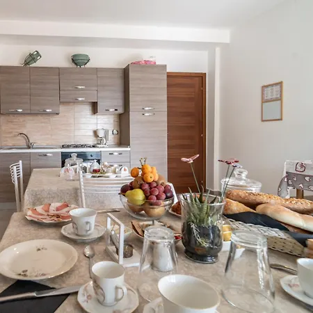 Bed & Breakfast Domo Papiros