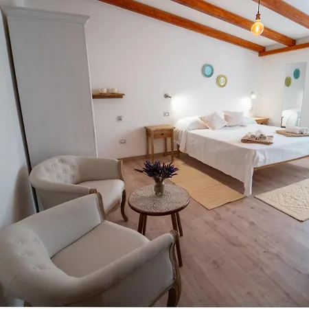 Domo Papiros Bed and breakfast *