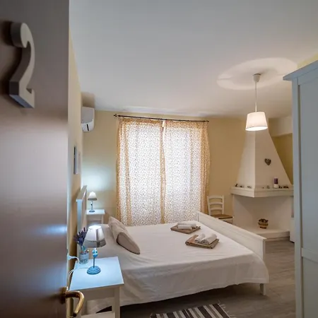 Bed and breakfast Domo Papiros Siniscola