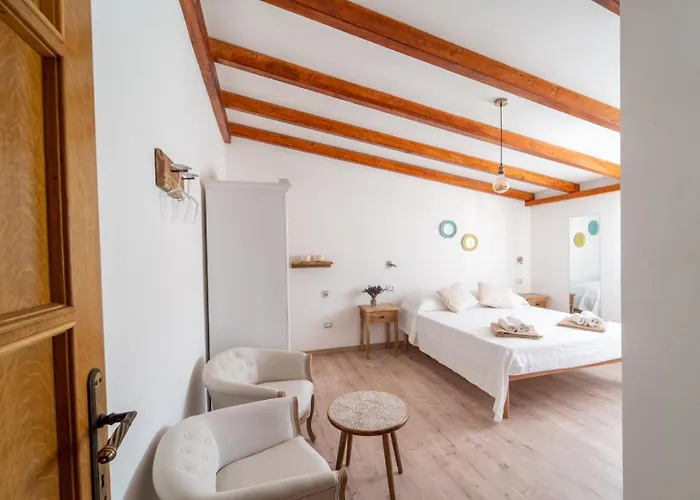 فندق مبيت وإفطار Domo Papiros *